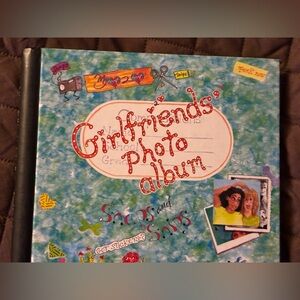 Bundle any  4 books offer me $6 MyHeart to Heart Girlfriends photo album UNUSED